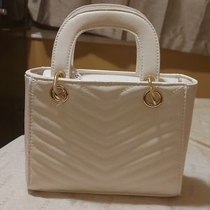 ARDENE quilted mini bag